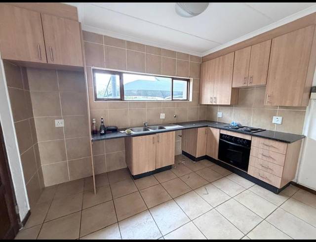 2 BEDROOM PROPERTY TO RENT IN HELDERWYK